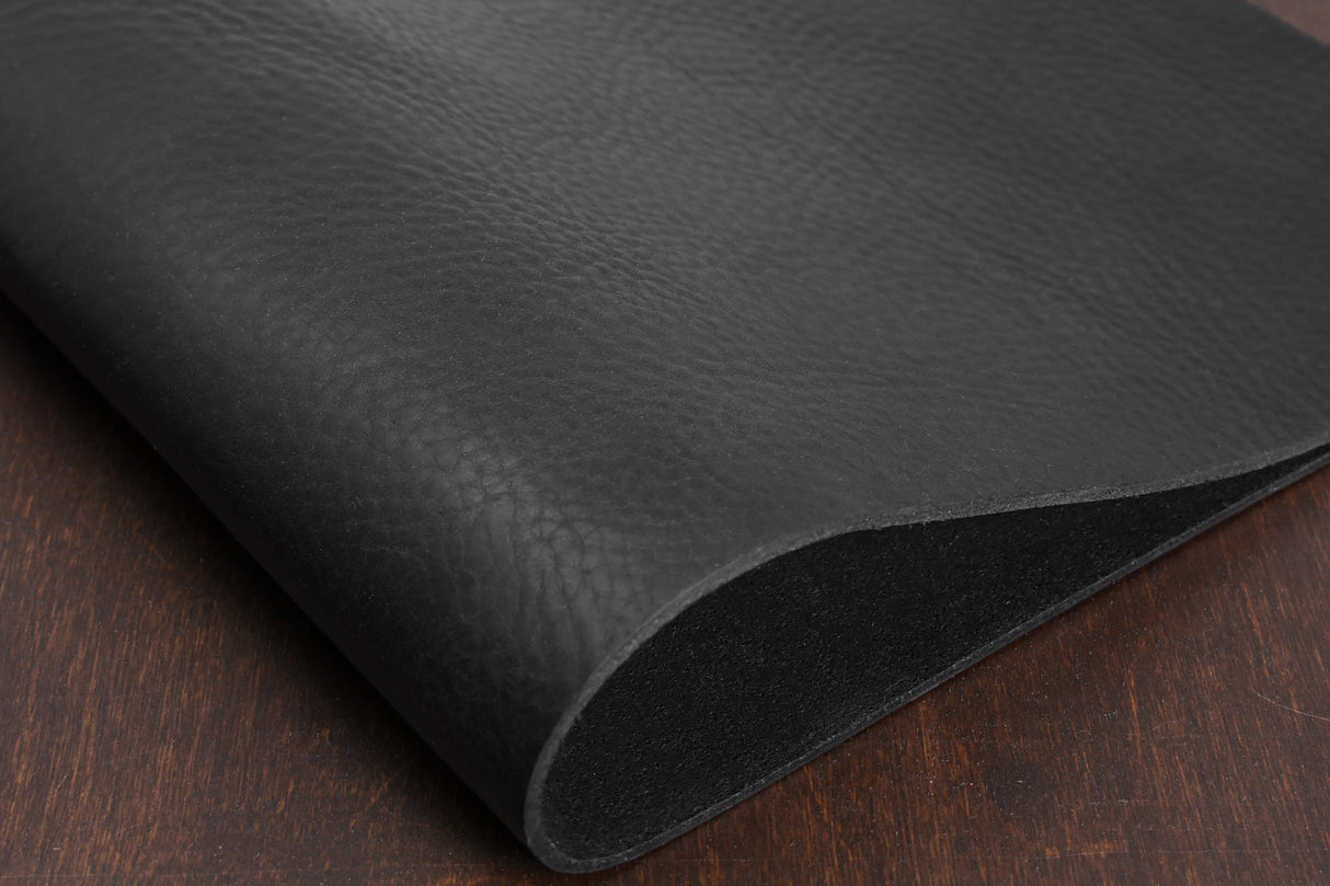 Conceria La Perla Azzurra Amazzonia, Nero