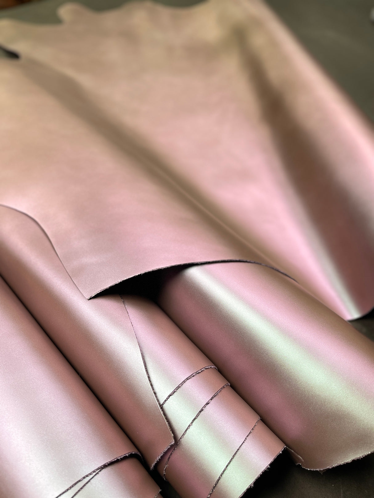 Purple-Green Color Shift Pearlescent Italian Calf