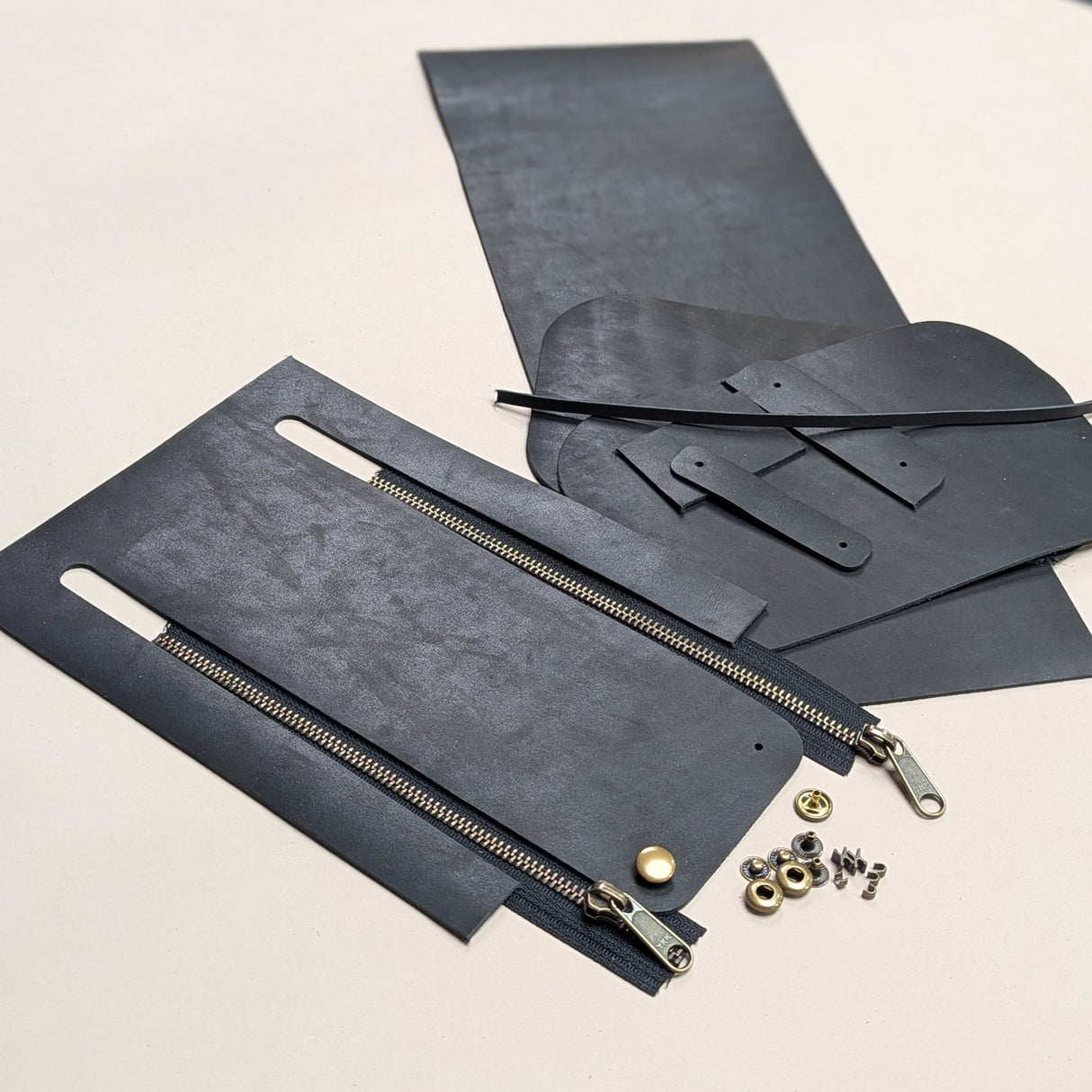 Pre-Cut Dopp Kit with Antique Brass Hardware