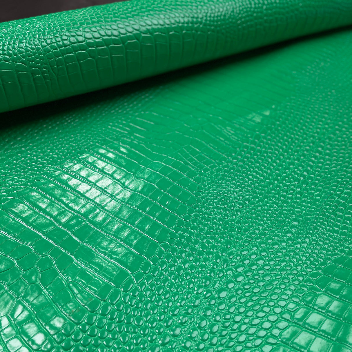 green gator embossed